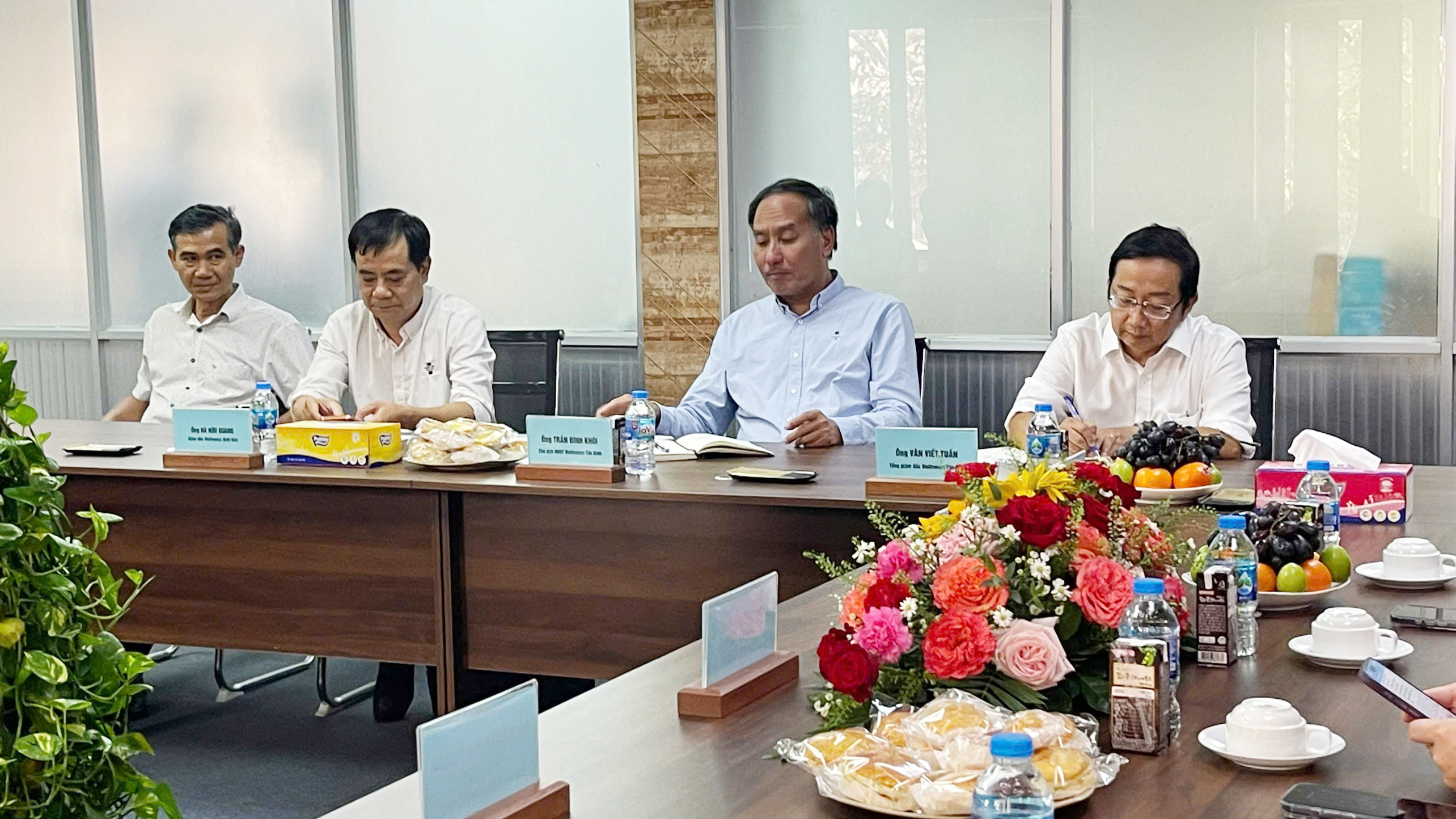 VIETTRONICS THỦ ĐỨC TRANG TRỌNG ĐÓN TIẾP LÃNH ĐẠO CẤP CAO TẬP ĐOÀN GELEXIMCO VÀ TỔNG CÔNG TY VIETTRONICS ĐẾN THĂM VÀ LÀM VIỆC VỚI CÁC CÔNG TY THÀNH VIÊN VIETTRONICS PHÍA NAM TẠI VIETTRONICS THỦ ĐỨC